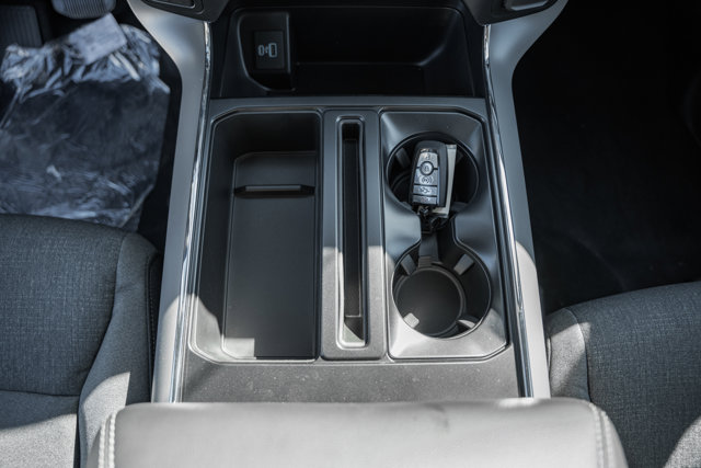 Vehicle image 21 of 45