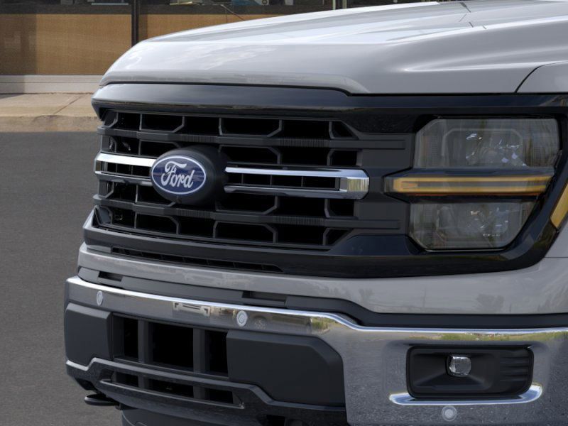 Vehicle image 18 of 23