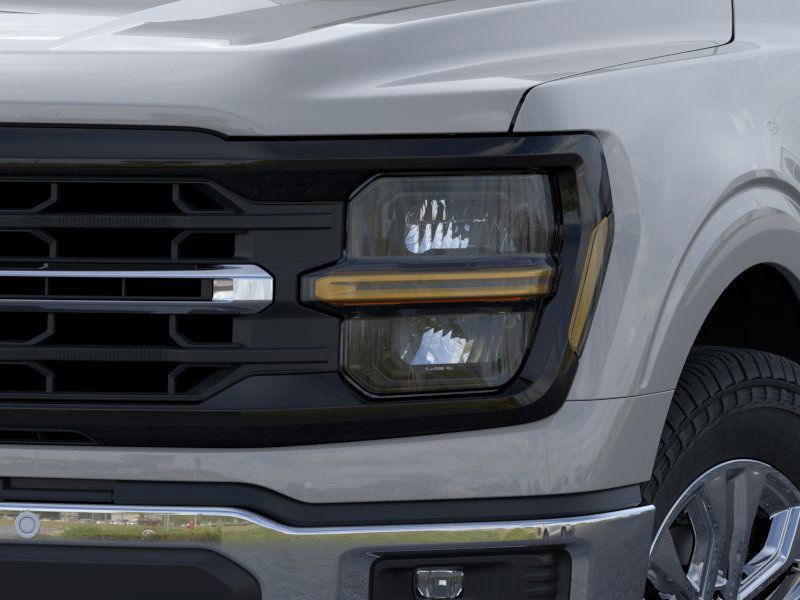 Vehicle image 19 of 23