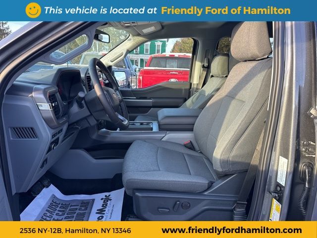 Vehicle image 12 of 25