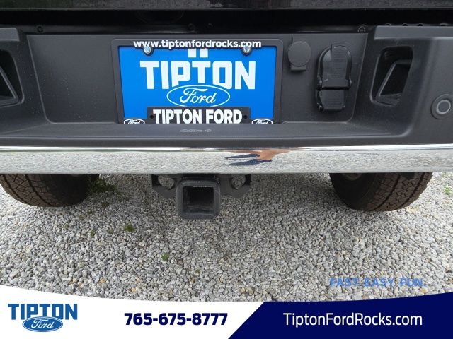 Vehicle image 32 of 43