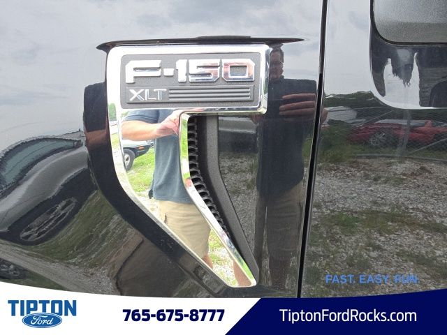 Vehicle image 22 of 43