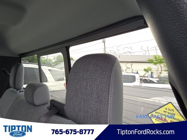 Vehicle image 14 of 43