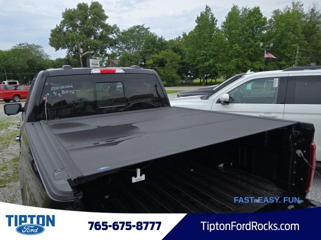 Vehicle image 38 of 43