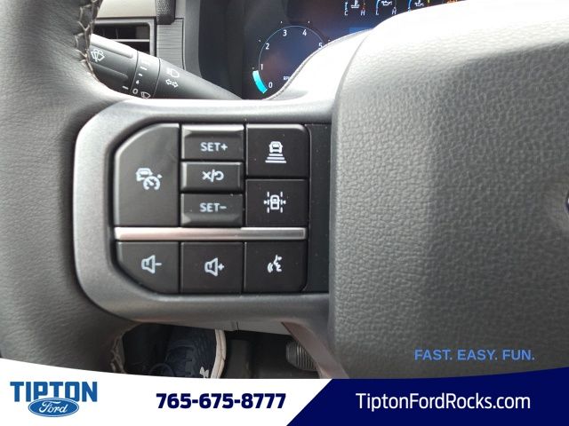 Vehicle image 19 of 43