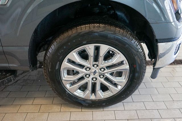 Vehicle image 11 of 25