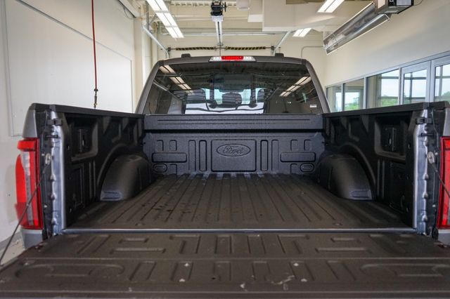 Vehicle image 9 of 25