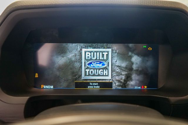 Vehicle image 16 of 25