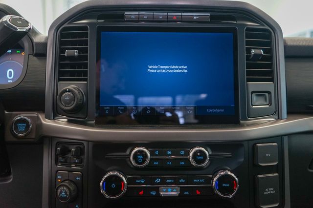 Vehicle image 17 of 25