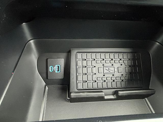 2024 Ford F-150 XLT Image 33 of 48