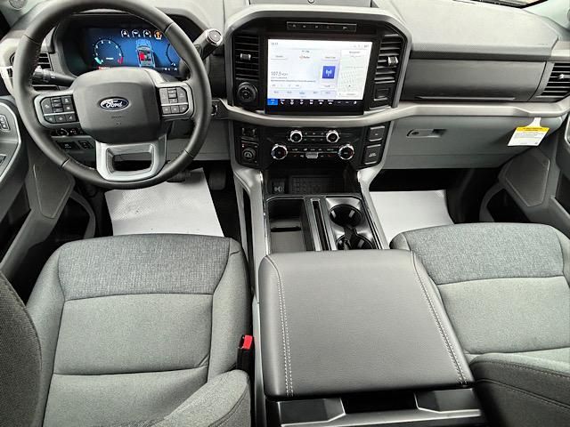 2024 Ford F-150 XLT Image 17 of 48