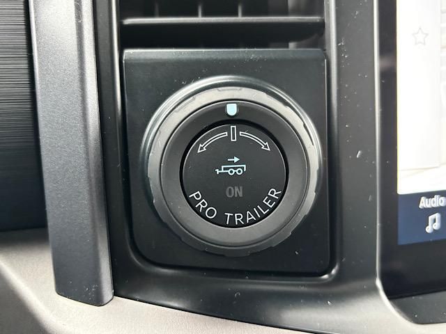 2024 Ford F-150 XLT Image 35 of 48