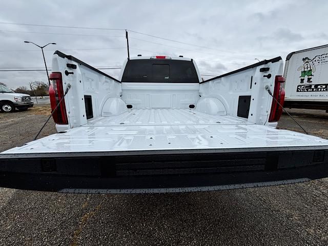 2024 Ford F-150 XLT Image 14 of 48