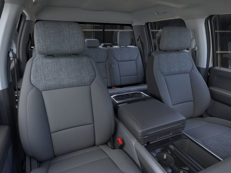 Vehicle image 11 of 23