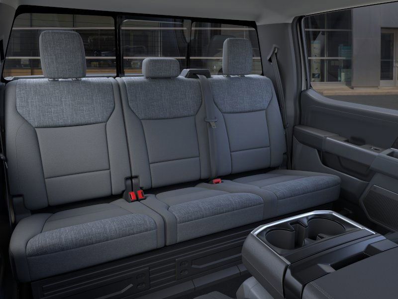 Vehicle image 12 of 23