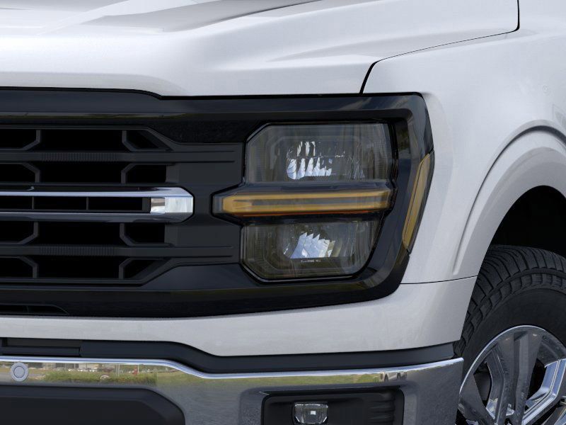 Vehicle image 19 of 23