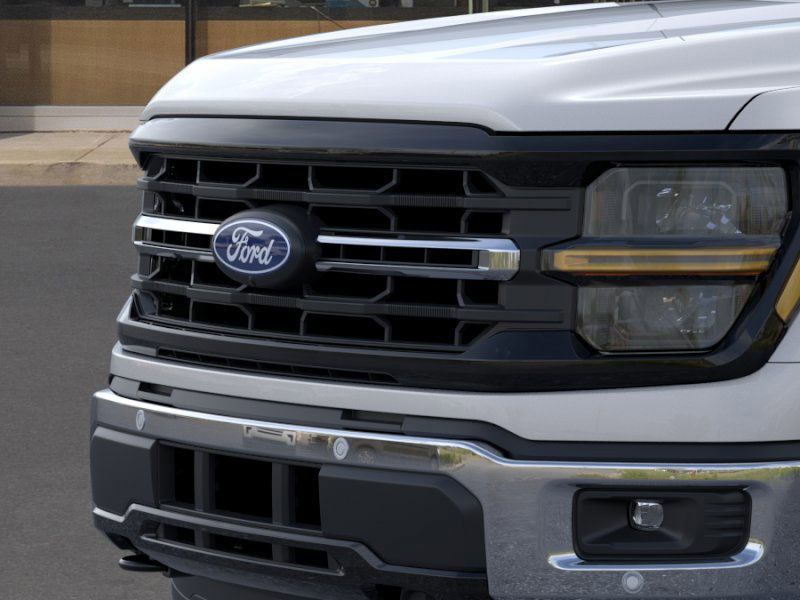 Vehicle image 18 of 23