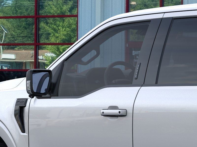 Vehicle image 20 of 22