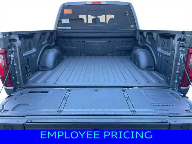 Vehicle image 8 of 15