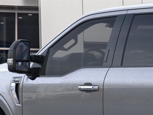 Vehicle image 20 of 22