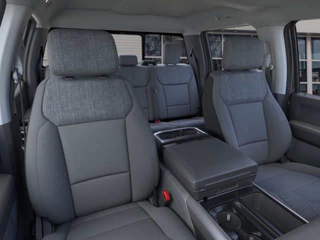 Vehicle image 10 of 22