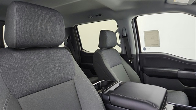 Vehicle image 12 of 24