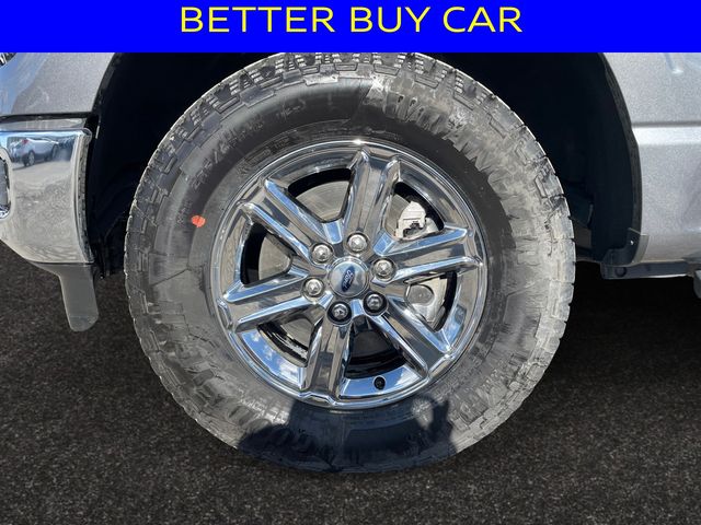 Vehicle image 14 of 15