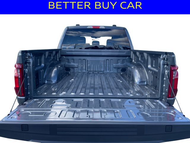 Vehicle image 8 of 15