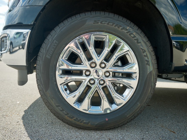 Vehicle image 34 of 39