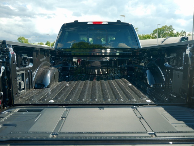Vehicle image 7 of 39
