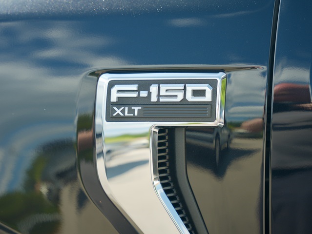 Vehicle image 31 of 39