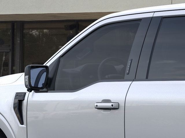 Vehicle image 18 of 22