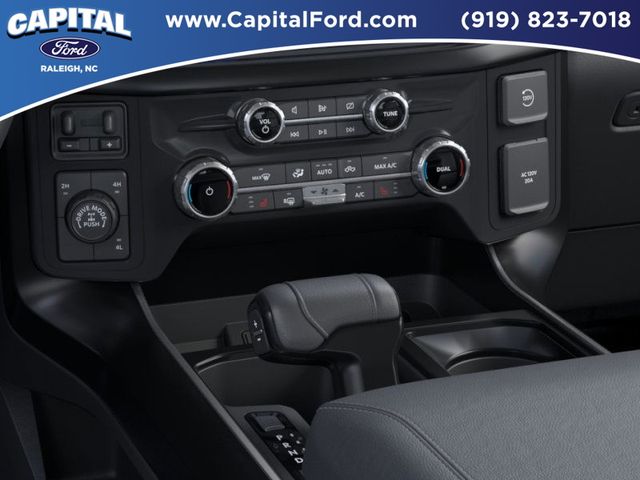 Vehicle image 21 of 22