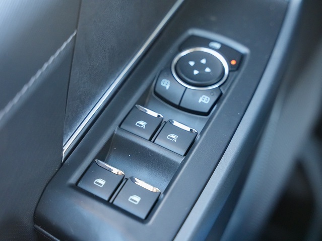 Vehicle image 29 of 41