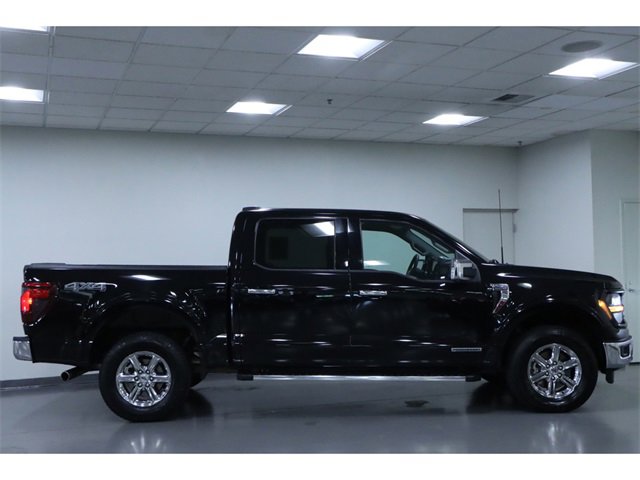 Vehicle image 6 of 28
