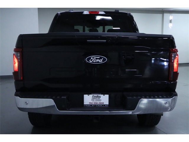 Vehicle image 10 of 28