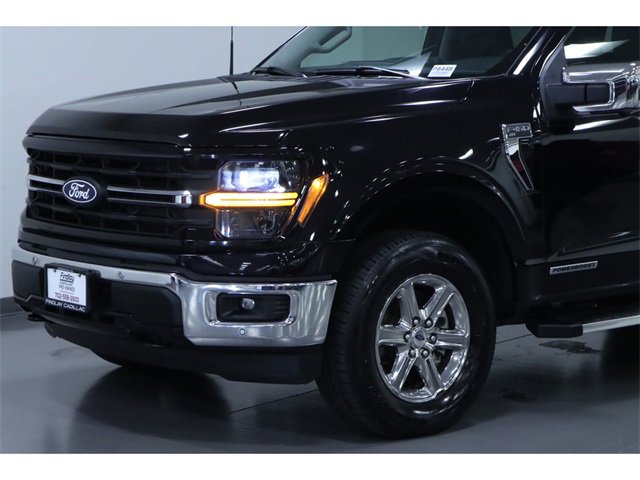 Vehicle image 2 of 28
