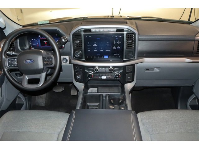 Vehicle image 19 of 28