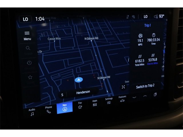 Vehicle image 22 of 28