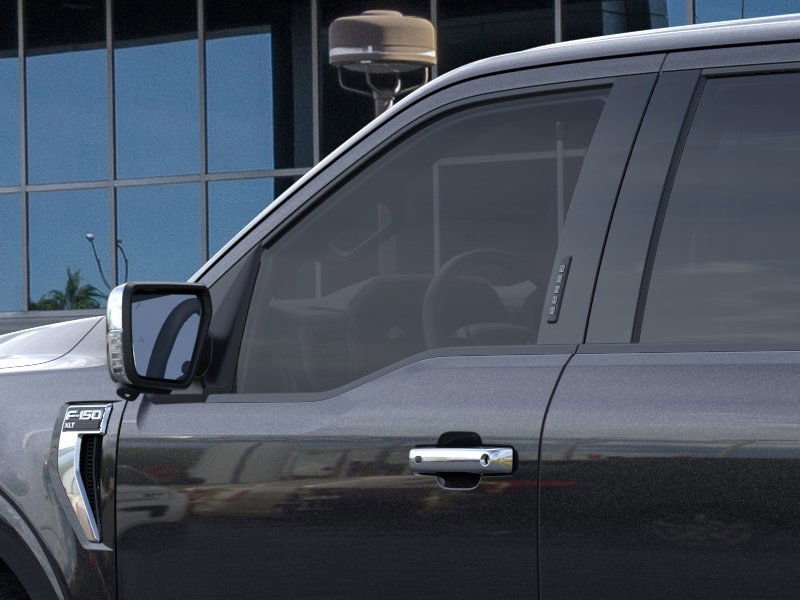 Vehicle image 20 of 22