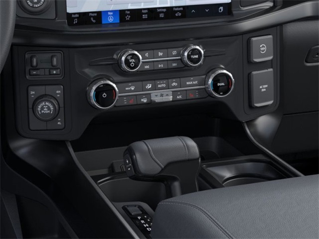 Vehicle image 17 of 22