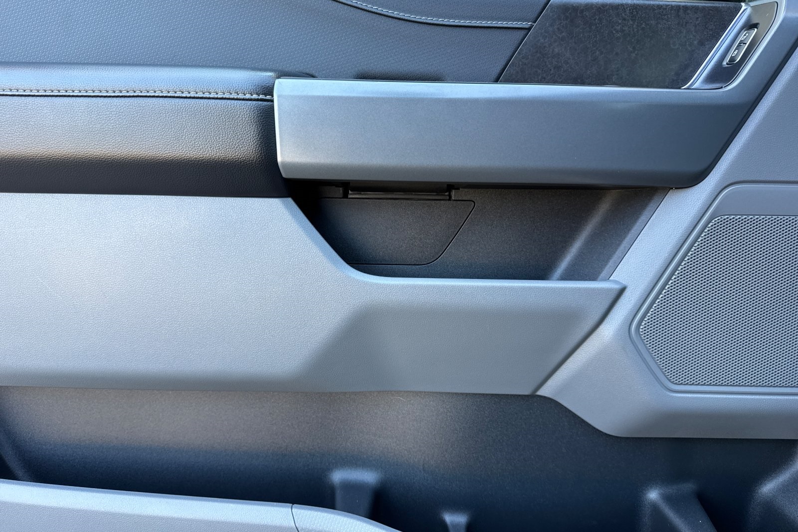 Vehicle image 49 of 57