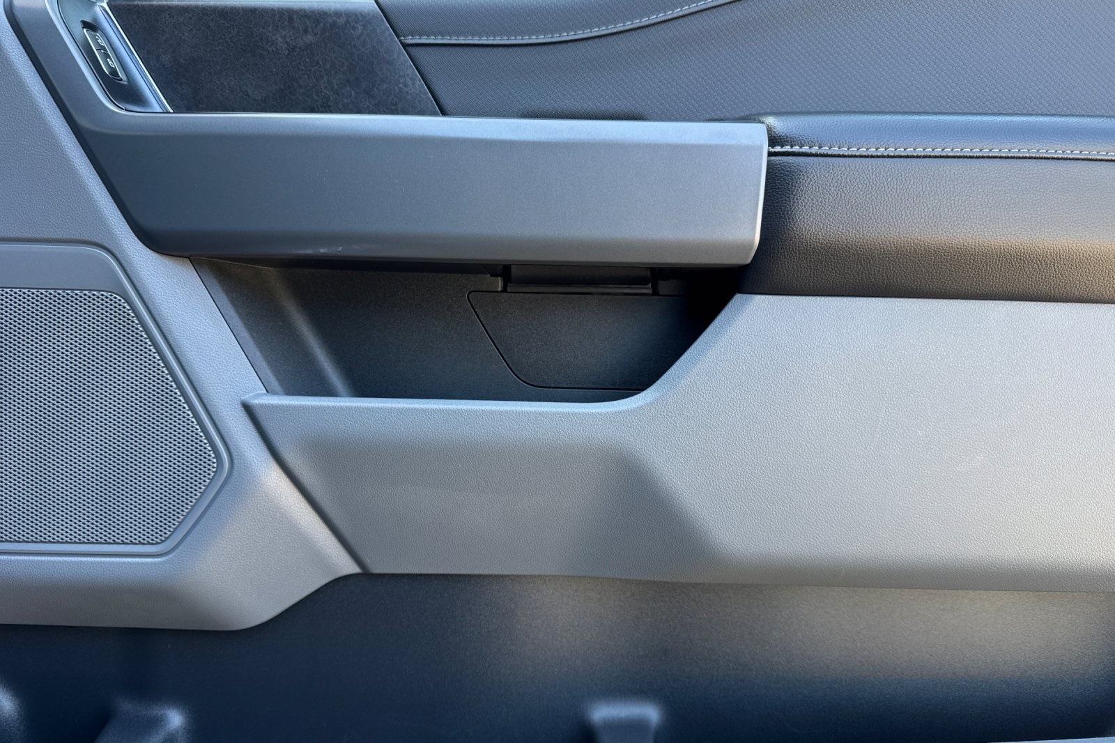 Vehicle image 36 of 57