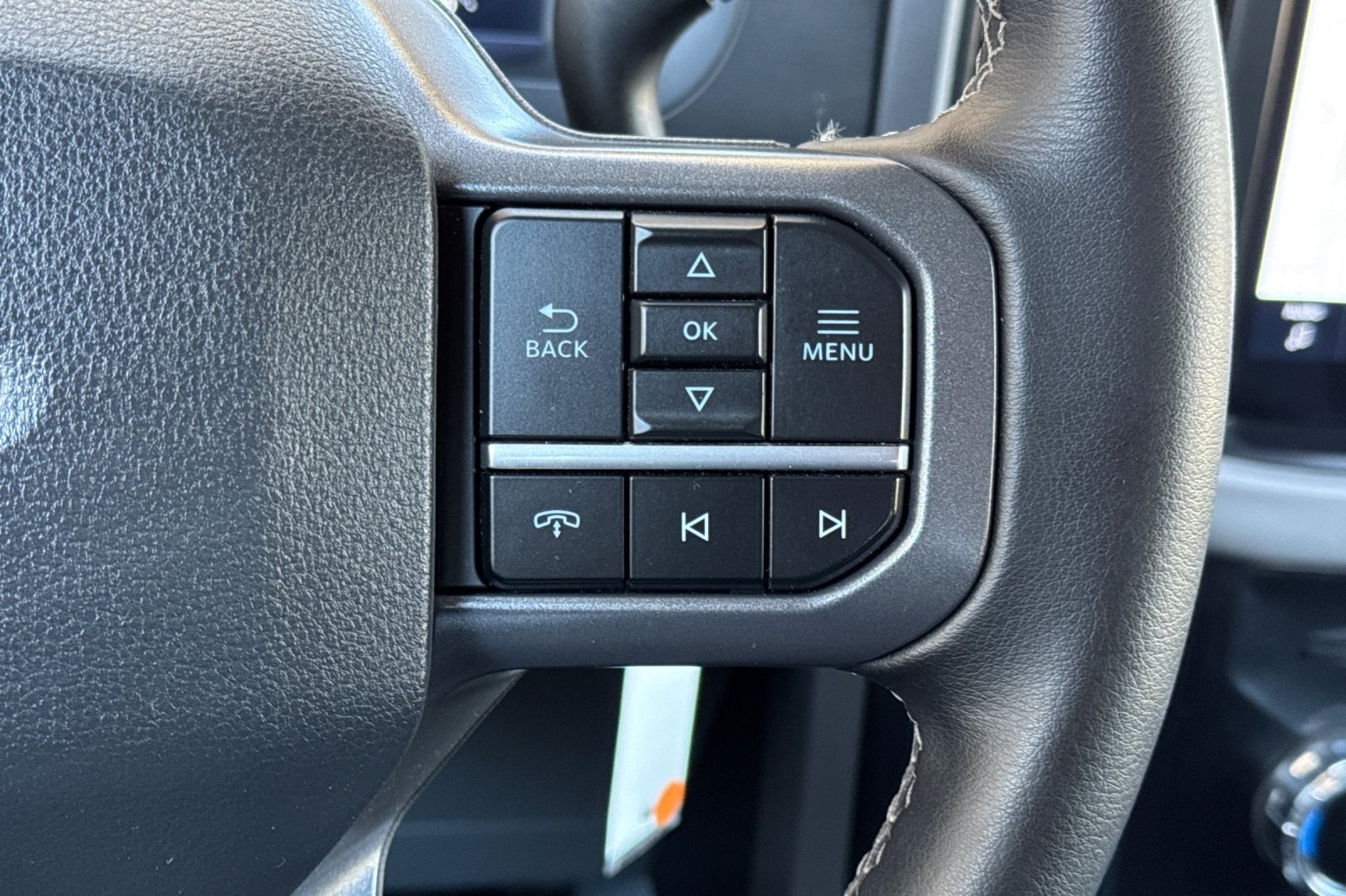 Vehicle image 43 of 57