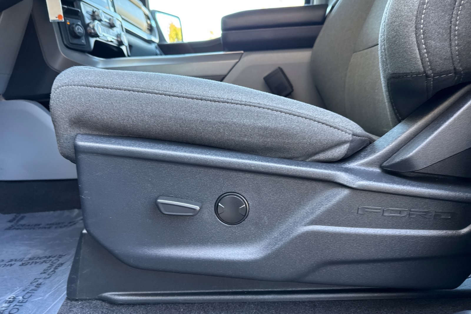 Vehicle image 48 of 57