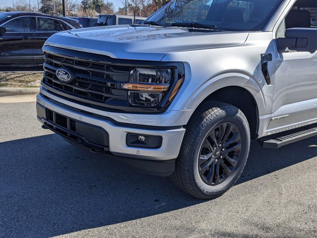 Vehicle image 10 of 45
