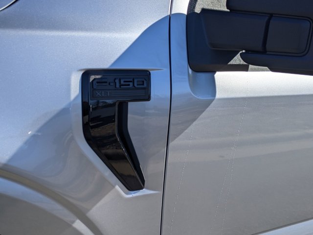 Vehicle image 12 of 45