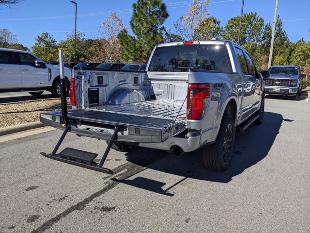 Vehicle image 38 of 45