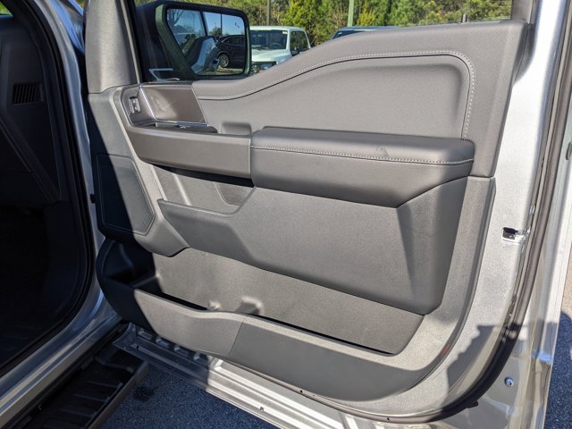 Vehicle image 44 of 45