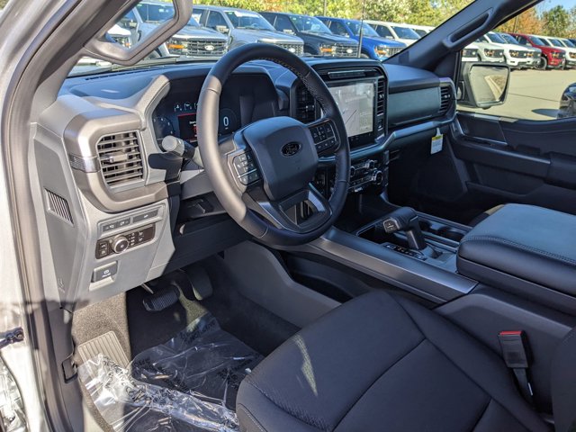 Vehicle image 15 of 45